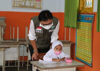 Pj. Bupati Tinjau Pembelajaran Tatap Muka di Beberapa Sekolah di Kecamatan Muara Enim