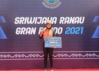Siswi SMAN 2 RUJUKAN MUARA ENIM Juara III Sriwijaya Ranau Gren fondo 2021