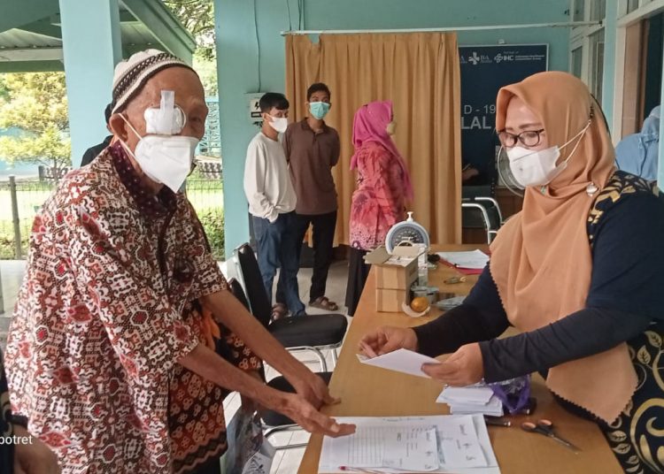 PTBA Gelar Operasi Katarak Gratis Dalam Rangka HUT ke 41