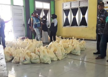Desa Lingga Salurkan 654 Paket Sembako dari PT. BA ke Masyarakat