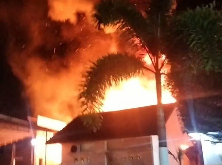 Enam unit Rumah di Kampung Kemayoran Dilahap Si Jago Merah