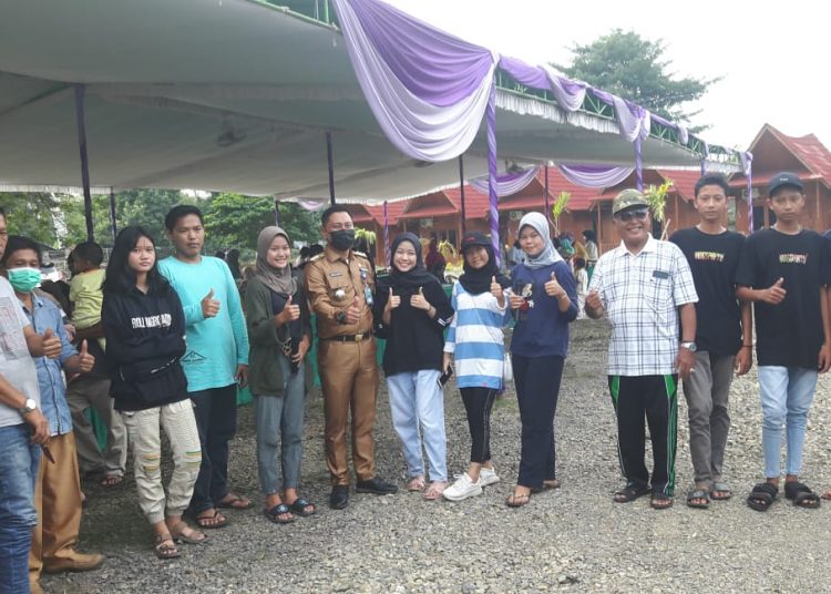 Camat Lawang Kidul Apresiasi Kesenian Lagu Daerah Diiringi Gitar Tunggal