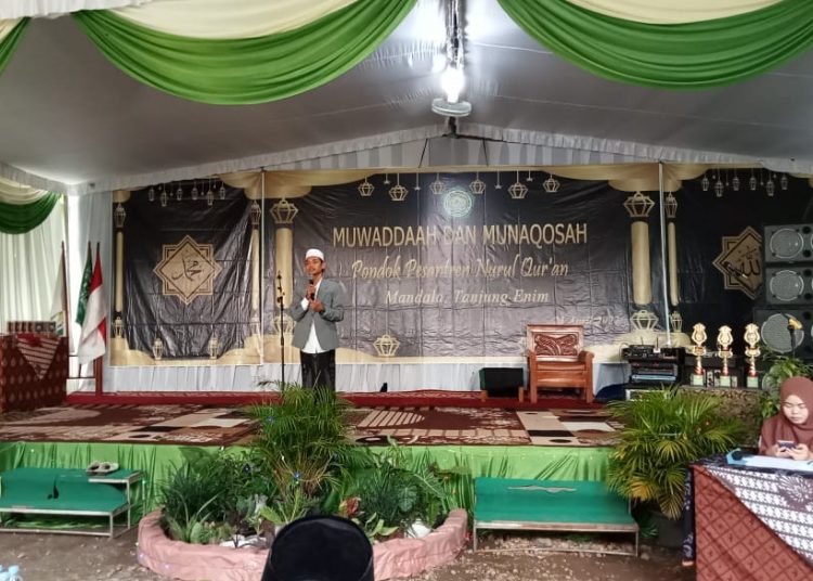 Lurah Tanjung Enim Hadiri Pelepasan Santri Pondok Pesantren Modern Nurul Qur’an