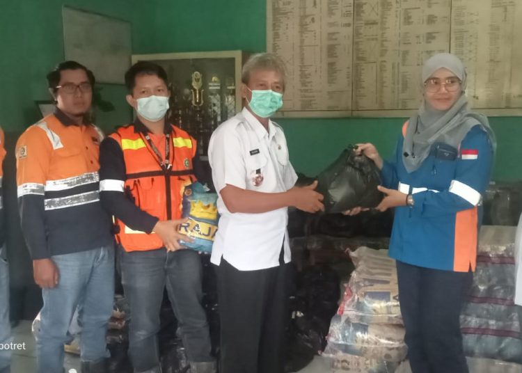 Kolaborasi Bersama Mitra, PT SBS Salurkan Bantuan Sembako