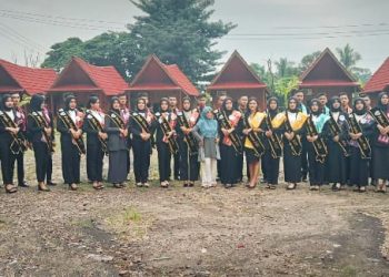 Membanggakan, Batik Kujur Jadi Icon Sesi Fotogenik Pemilihan Bujang Gadis Serasan 2022