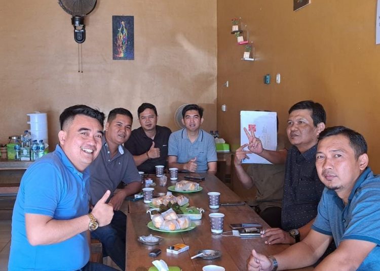 Ngopi Santai,PBH Peradi Muara Enim Bahas Program Kerja