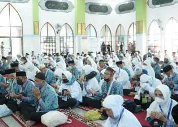 Pj.Bupati Resmi Berangkatkan 177 Jamaah Calon Haji Kabupaten Muara Enim