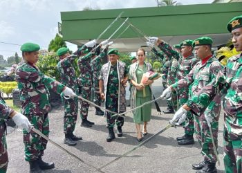 Silahturahmi Komandan Brigif 8/GC Kolonel Inf Andar Dodianto Panggabean di Mako Yonif 141/AYJP Karang Raja