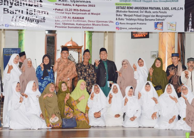 Motivator Nasional Sekaligus Da,i Kondang Ustadz Reno Berceramah Dalam Tabligh Akbar Tahun Baru Islam 1444 H di Masjid Al Baniah Ujanmas