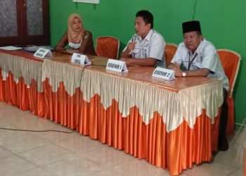 Tim Badan Akreditasi Nasional Sekolah Lakukan Penilaian SDN 16 Lawang Kidul
