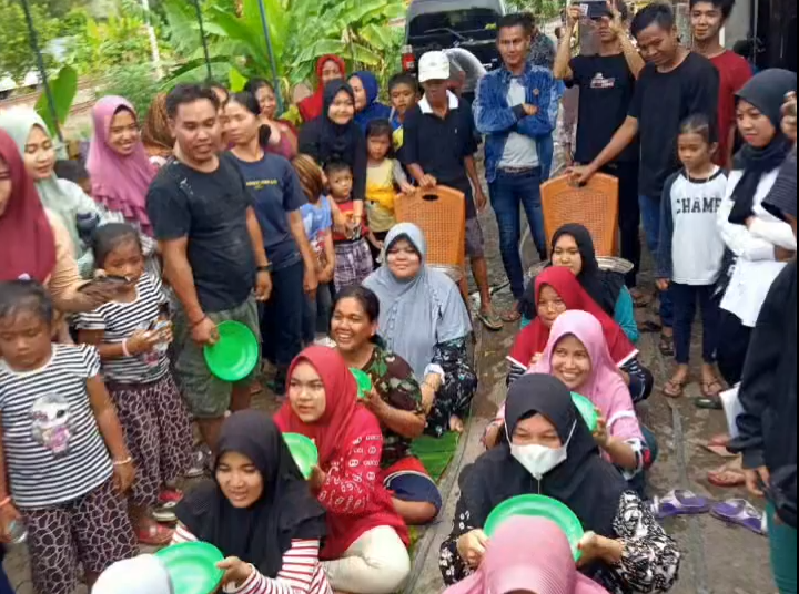 Keseruan lomba”Tujuh Belasan”Ajang Silaturahmi Warga Dusun 04 Desa Ujanmas Baru