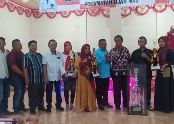Kecamatan Ujanmas Gelar Penyerahan Hadiah Lomba HUT RI ke 77 Tahun 2022