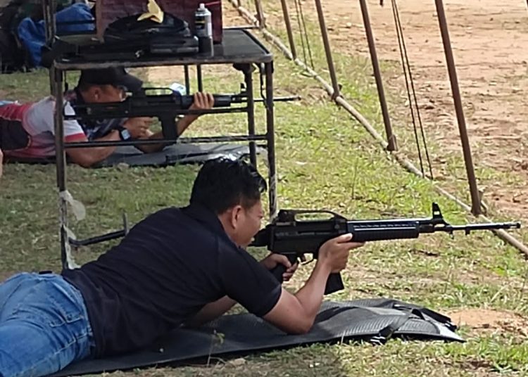 HUT Ke-69 Batalyon Infanteri 141/AYJP Kapolres Muara Enim Ikut Lomba Menembak