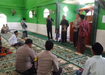 Usai Jum’at Curhat di Kantor Kades Dilanjutkan Safari Jum’at di Masjid