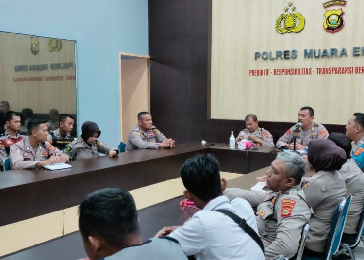 Tingkatkan Kemampuan Personil Polres Muara Enim, Gelar Pelatihan Bidang Pelayanan Dan Operator Sosial Media