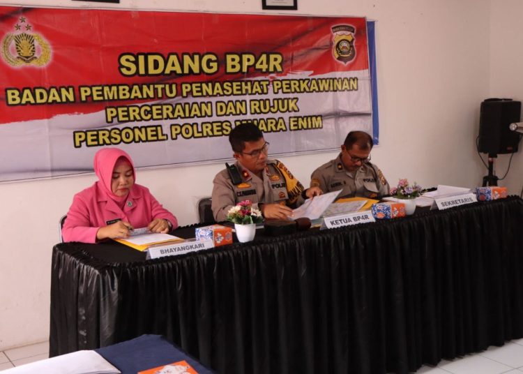 Wakapolres Muara Enim: Istri Harus Pahami Tugas Suami Sebagai Polri