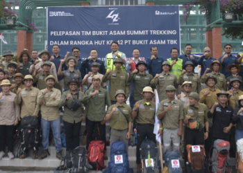 Tim Bukit Asam Summit Trekking Mulai Ekspedisi Ke 6 Gunung