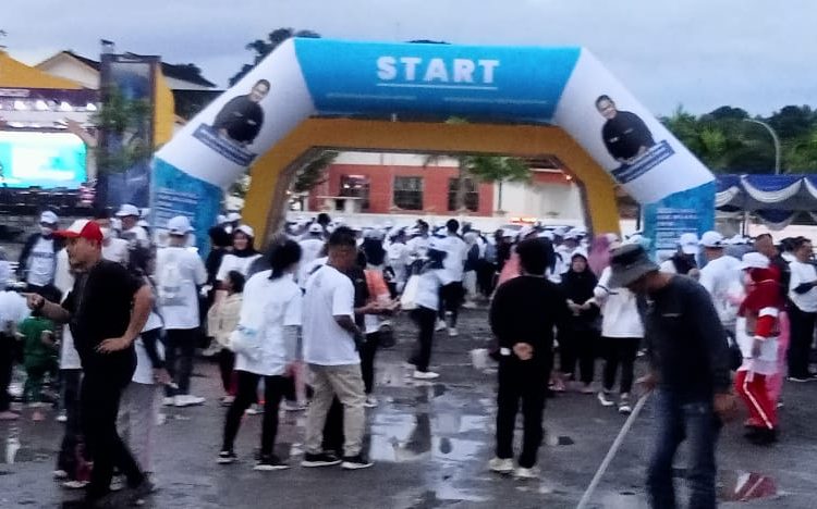 Ribuan Masyarakat Ikuti Jalan Sehat Meriakan HUT ke-42 PTBA