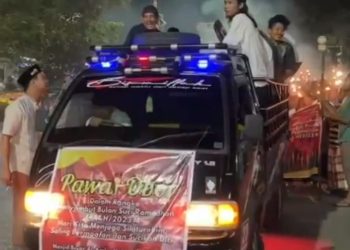 Warga Kelurahan Pasar 1 Muara Enim Gelar Pawai Obor Sambut Datangnya Bulan Ramadhan