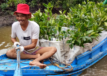 Dukung Rehabilitasi DAS Pariwisata, PTBA perluas Pusat Persemaian