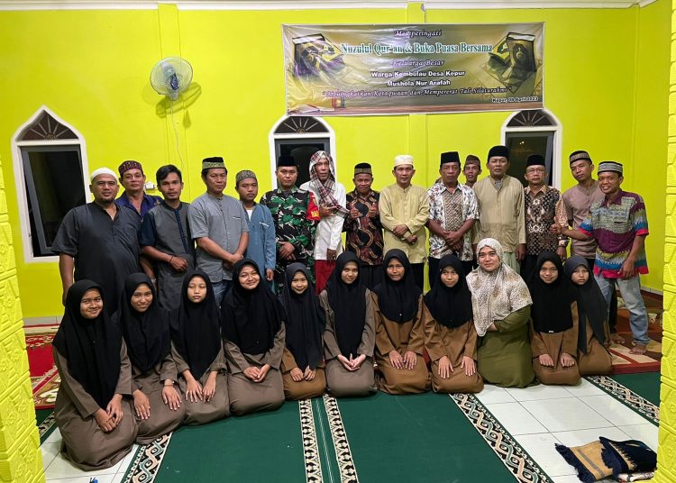 Warga Jalan Kembulaw Desa Kepur Memperingati Nuzulul Qur’an di Musholla Nur Arafa
