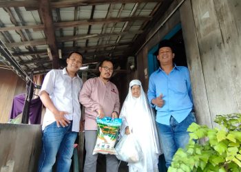 Muara Enim Bersedekah Bagikan Ratusan Paket Sembako