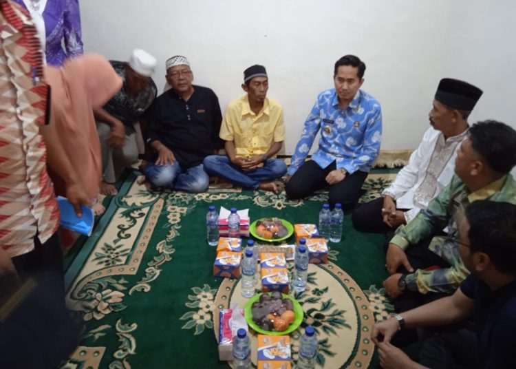 Plt.Bupati Muara Enim Sambangi Ahli Musibah Didesa Penanggiran