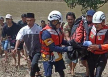 Bocah Tenggelam Warga Ulak Pandan Merapi Barat Lahat Ditemukan