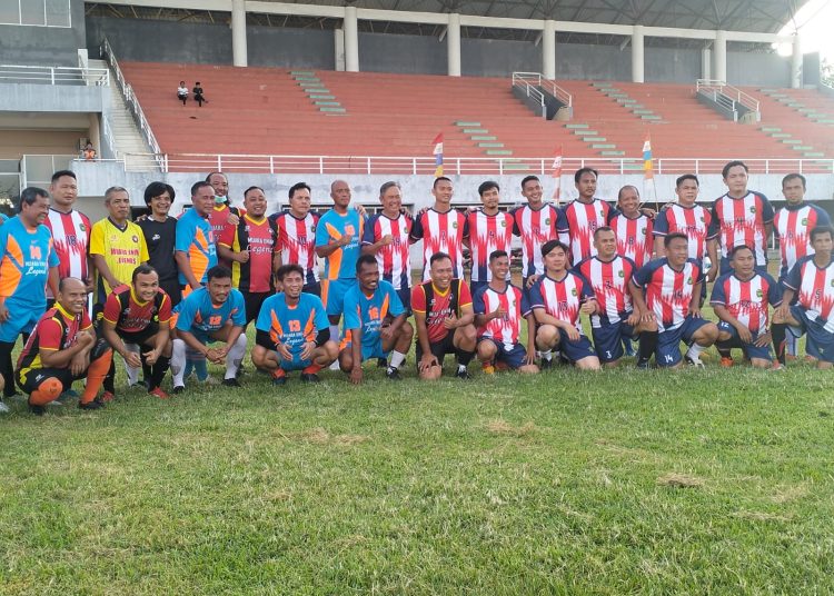 Aksi Sang Walikota Prabumulih Dilapangkan Hijau Stadion Sekudang Bara