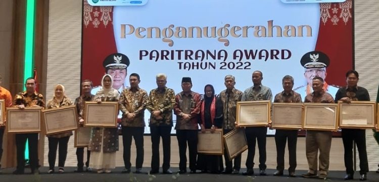 Komitmen Lindungi Pekerja, PTBA Raih Paritrana Award