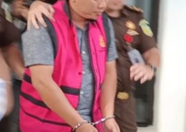 Baru Dua Tahun Menjabat Oknum Kades Ditahan Kejari Muara Enim