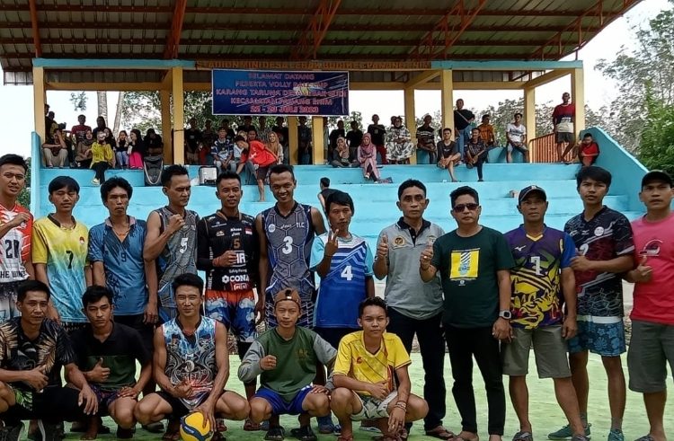 Karang Taruna Lebak Budi Gelar Pertandingan Persahabatan Bola Voli