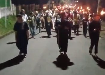 Pengurus Masjid Al-Amin & Warga Pelitasari Gelar Pawai Obor