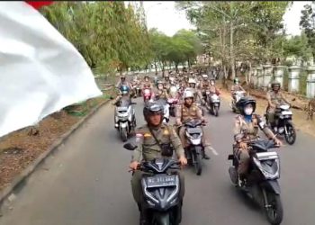 Merasa Dianaktirikan, Ratusan Sat Pol PP Muara Enim Long March di Kantor BKPSDM