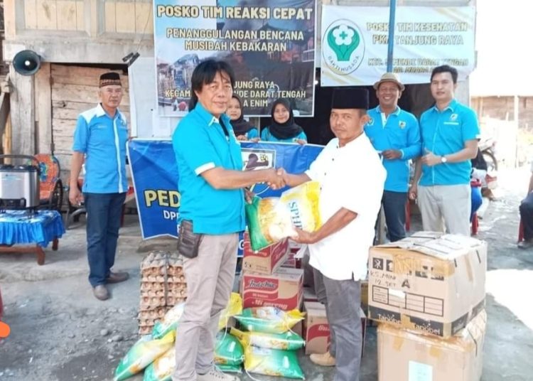 DPD KNPI Kabupaten Muara Enim Berikan Bantuan Kepada Korban Kebakaran di Desa Tanjung Raya Kecamatan Semende Darat Tengah