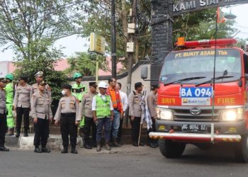 Apel Pergeseran Personil Dan Kendaraan Suplay Air Oleh Polres Muara Enim