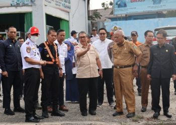 Tingkatkan Keselamatan Masyarakat, PTBA Bantu Pembangunan 4 Palang Pintu Kereta
