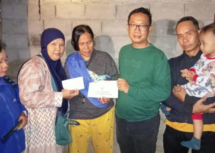 Pj Bupati Muara Enim & PLT Camat Gelumbang Gerak Cepat Atasi & Salurkan Bantuan Bencana di Gelumbang Raya