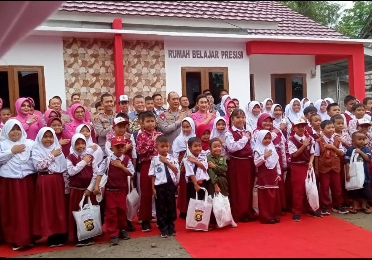 Kapolda Sumsel Resmikan Rumah Belajar Presisi Polsek Gelumbang