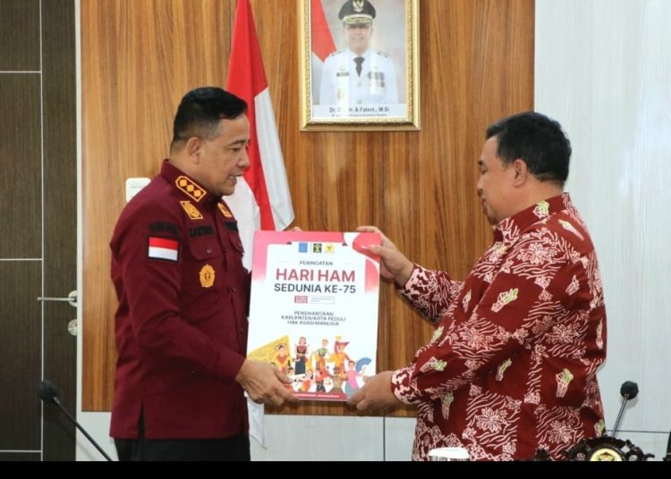 Raih Penghargaan Peduli HAM, Sekda Muara Enim : Kami Komitmen Selalu Menjunjung Tinggi HAM.