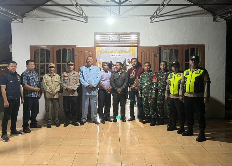 Polsek Lembak Berikan Pengamanan Ibadah Malam Misa Natal
