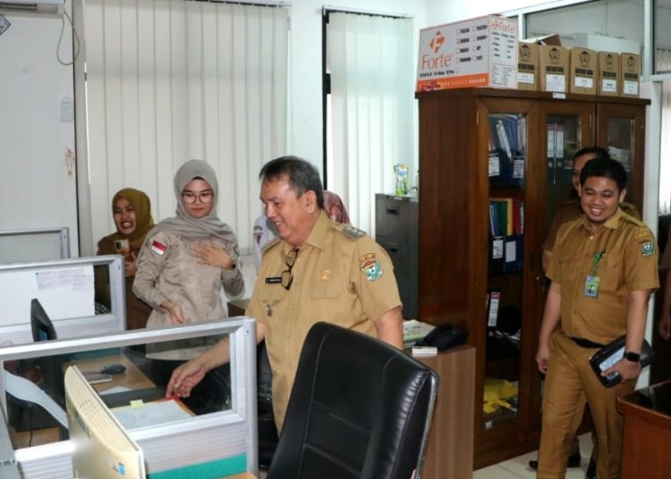 Pasca Libur Akhir Tahun 2023 Pj. Bupati Muara Enim Inspeksi Hadir Tidaknya ASN