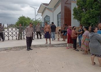 Aliran Listrik Diputus Perusahaan Puluhan Warga Tanjung Menang Rambang Niru Protes & Siap Gelar Aksi Kembali