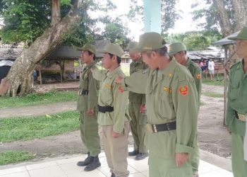 Hadapi Pemilu Linmas Desa Diberikan Pelatihan Oleh Polisi