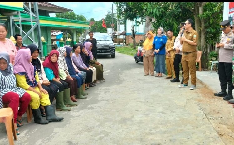 Korban Banjir Dua Desa Wilayah Gelumbang Terima Bantuan