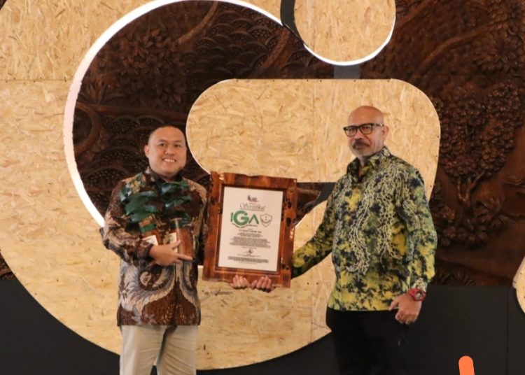 Kembangkan Keanekaragaman Hayati dan Energi Terbarukan, Bukit Asam Raih Indonesia Green Awards 2024