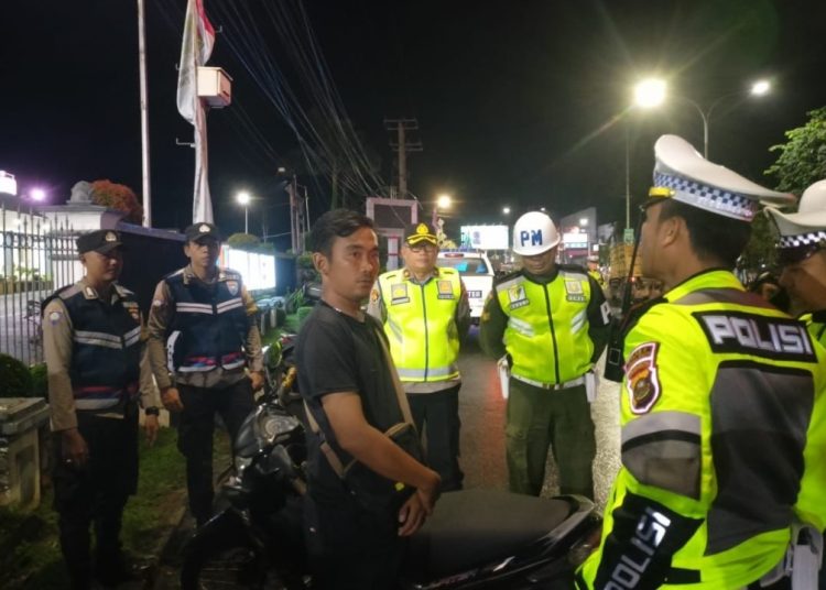 Cipta Kondisi, Polisi dan TNI Tadi Malam Gelar Razia