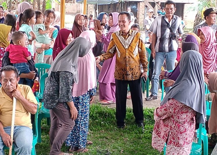 Caleg Partai Golkar No 2 Ersangkut Gelar Silaturahmi di Desa Penanggiran, Kecamatan Gunung Megang