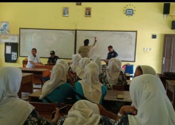 “Jelang Coblos Pemilu, Pemilih Pemula Dapat Panduan Materi Oleh PPS Gelumbang
