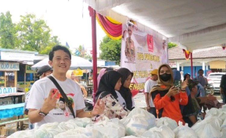 DPC Projo Kabupaten Muara Enim Gelar Kegiatan Sembako Murah